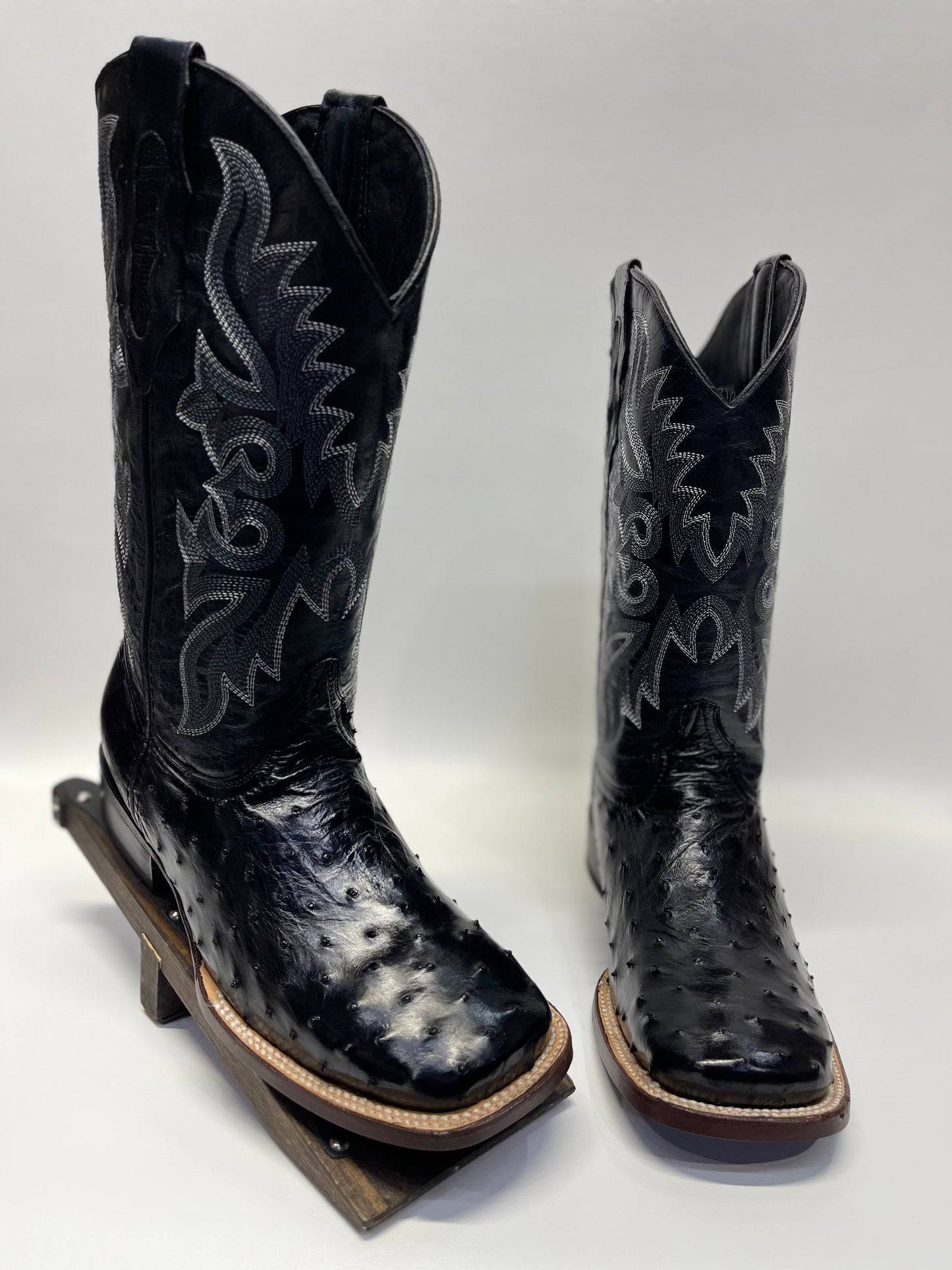 Men’s genuine full quill ostrich black square toe