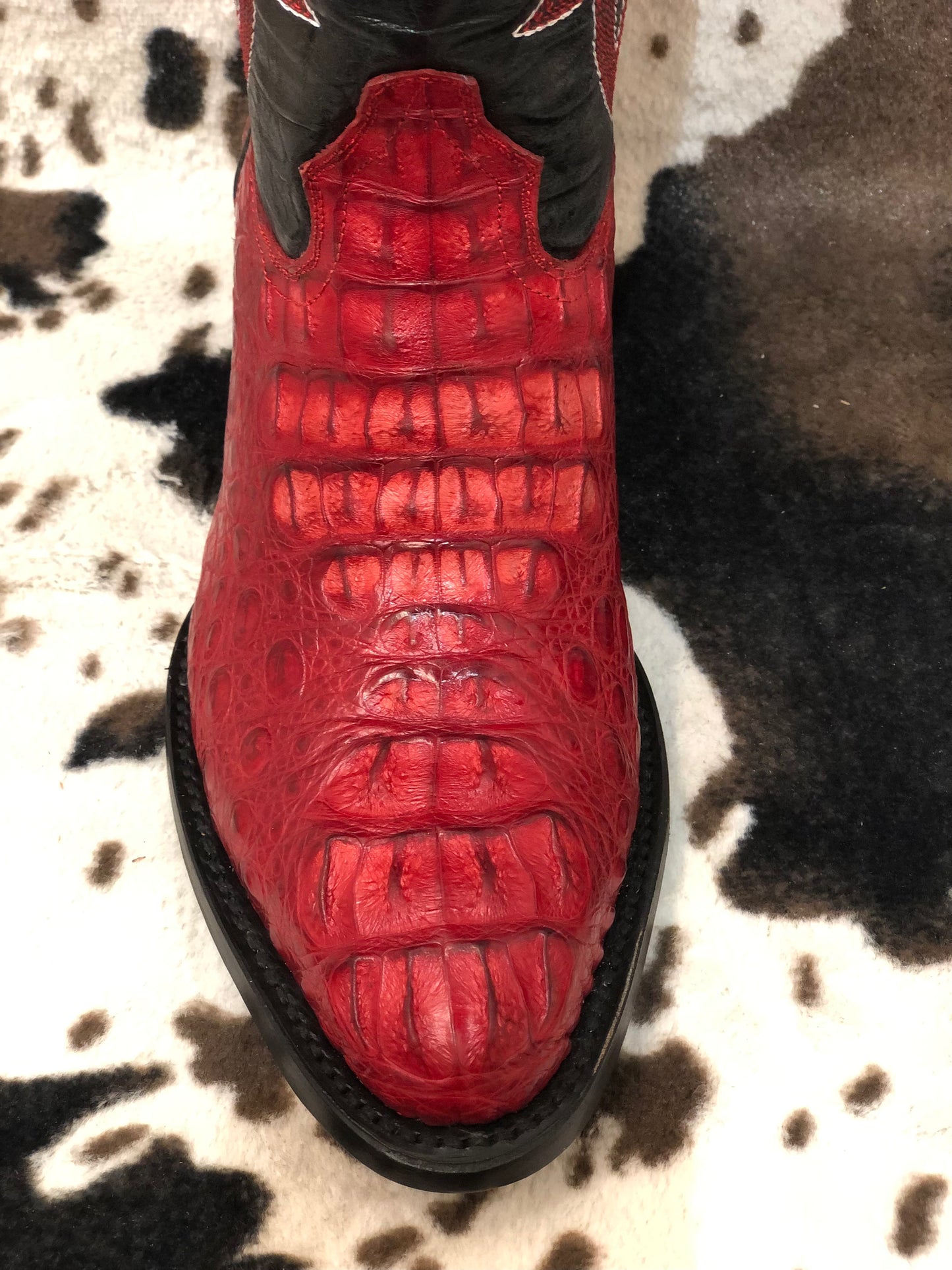 Men’s Genuine Exotic Caiman Neck Red