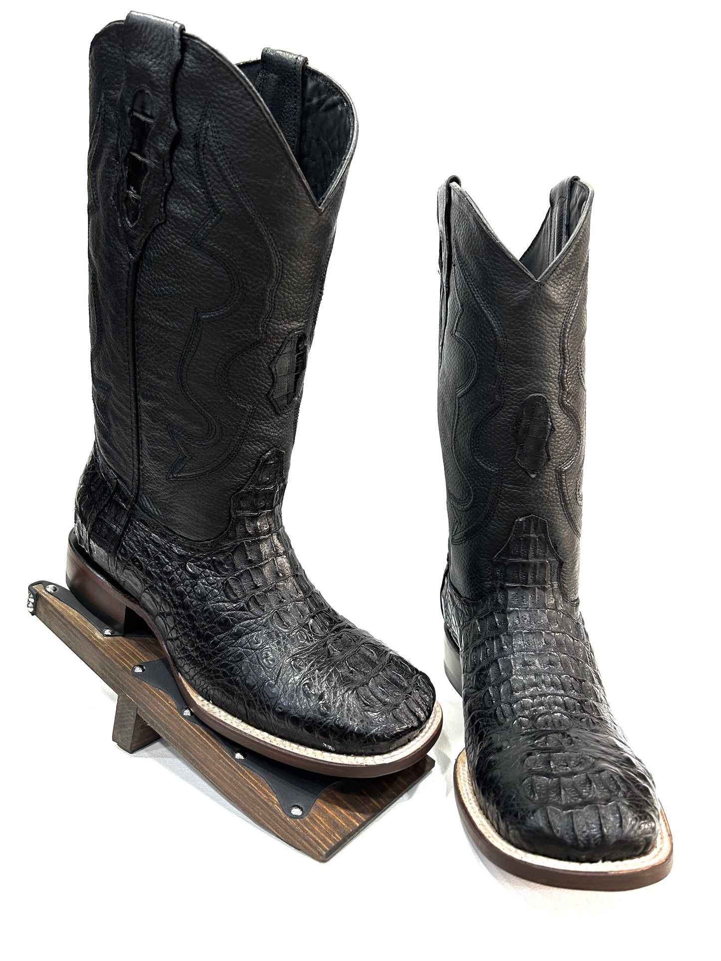 Men’s genuine caiman neck black