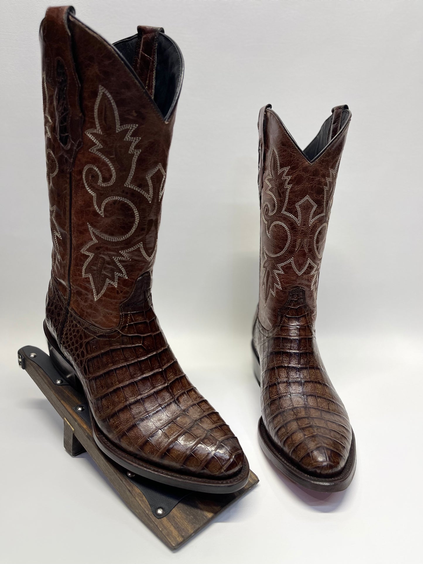 Men’s Brown Caiman Belly Round Toe