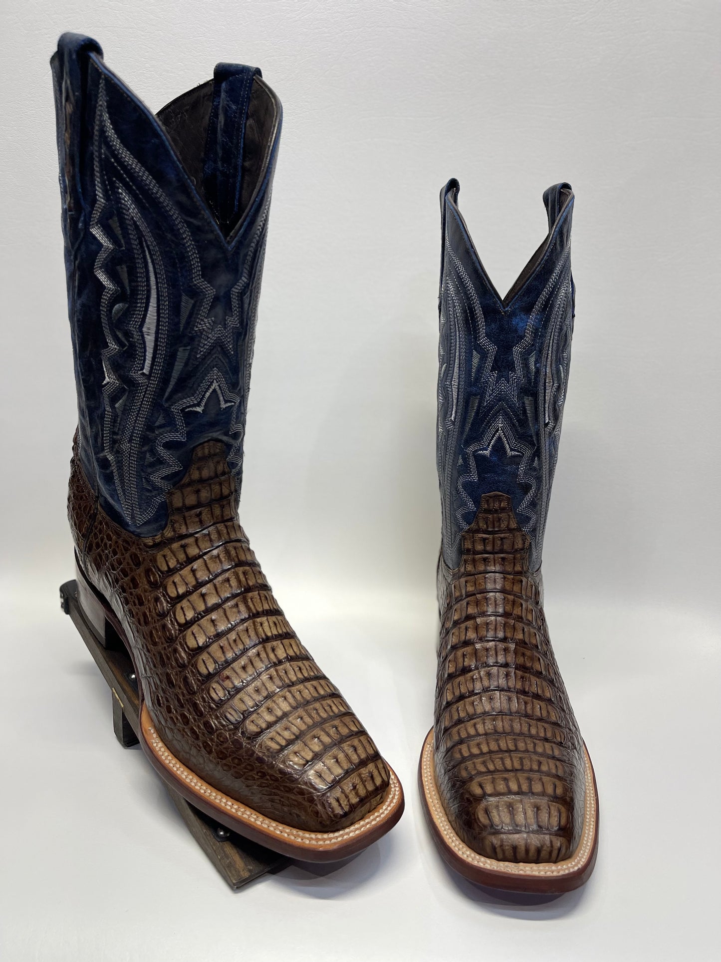 Men’s genuine caiman back brown