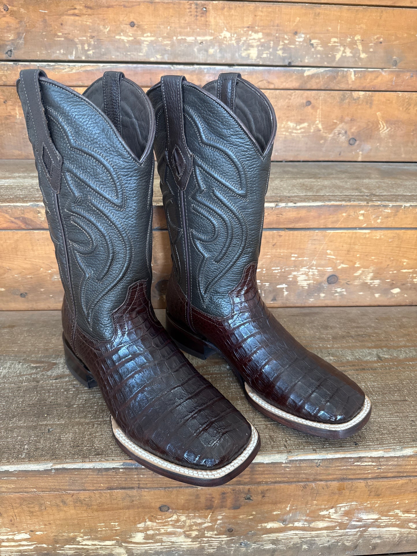 Men’s Caiman Belly Square Toe