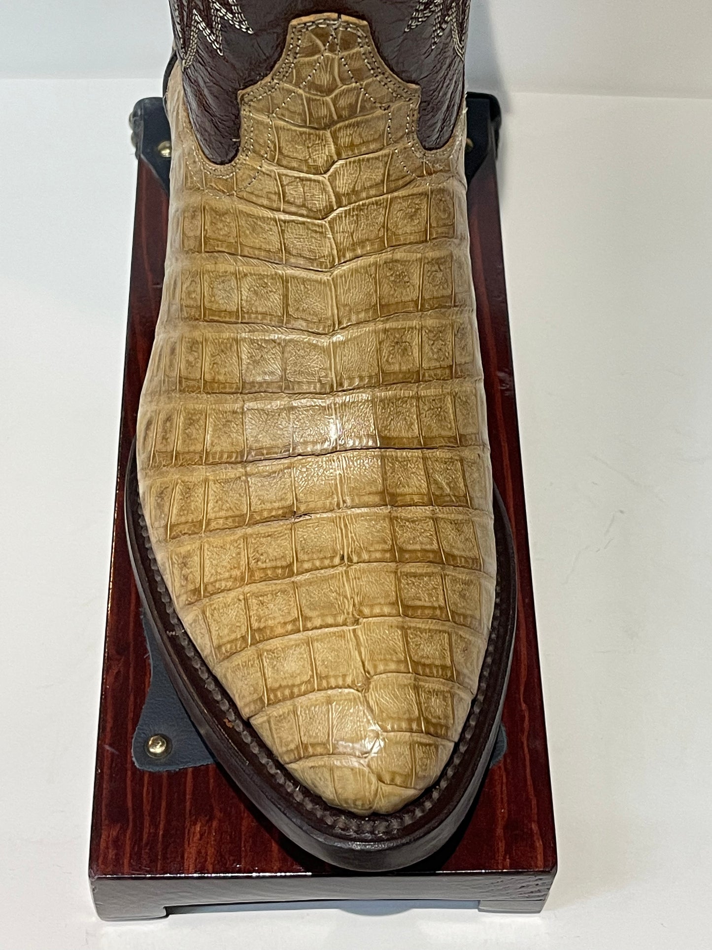 Men’s Paja Caiman Belly Round Toe